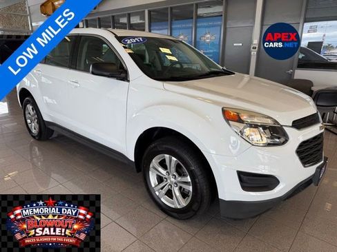 Used 2017 Chevrolet Equinox LS FWD image 1