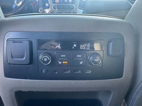 Used 2017 Chevrolet Tahoe LT w/ LT Signature Package image 18