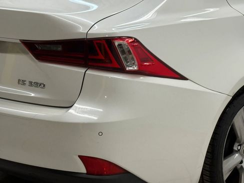 Used 2014 Lexus IS 350 w/ Navigation Package RWD image 10