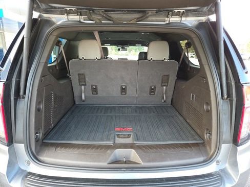 Used 2022 Chevrolet Suburban LT image 26