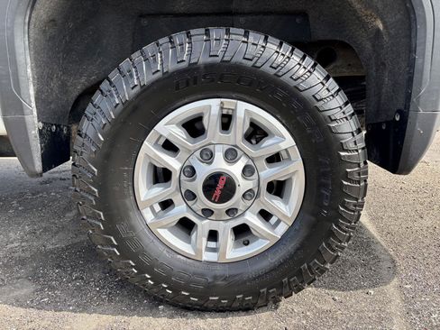 Used 2023 GMC Sierra 2500 SLE w/ SLE Convenience Package image 17