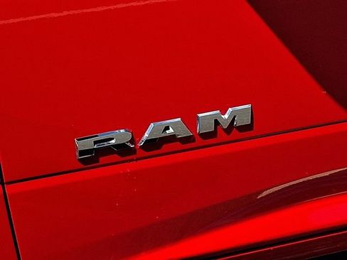 Used 2024 RAM 2500 Big Horn w/ Bed Utility Group image 28