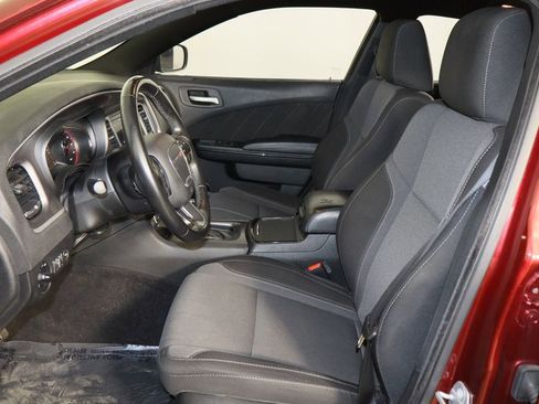 Used 2020 Dodge Charger SXT w/ Blacktop Package image 16