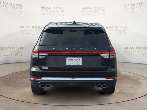 New 2026 Lincoln Aviator AWD image 4
