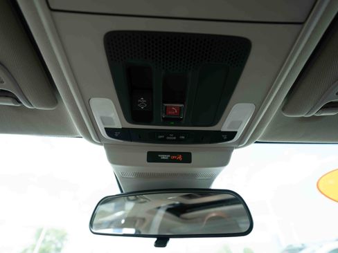 Certified 2025 Honda Accord SE image 18