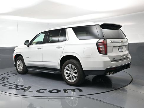 Used 2021 Chevrolet Tahoe Premier w/ Premium Package AWD/4WD image 19