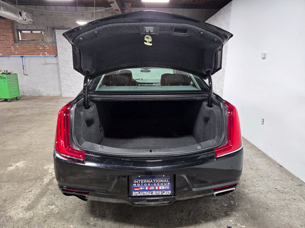 Used 2018 Cadillac XTS Luxury AWD/4WD image 39