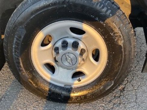 Used 2017 Chevrolet Express 3500 LS image 29