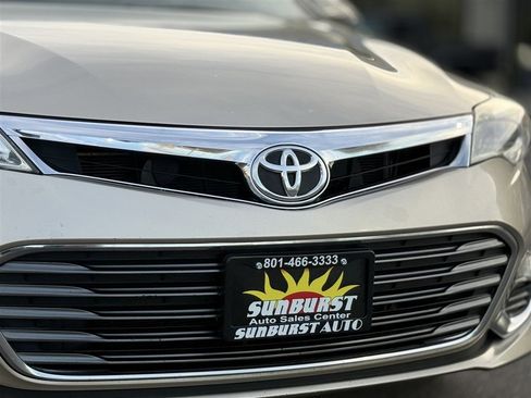Used 2014 Toyota Avalon XLE Premium image 12