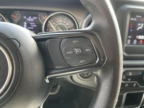 Used 2023 Jeep Wrangler Unlimited Sport AWD/4WD image 20