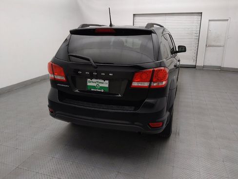 Used 2019 Dodge Journey SE w/ Connectivity Group FWD image 7