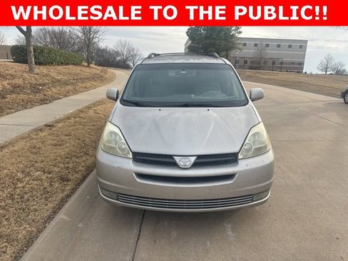 Used 2004 Toyota Sienna XLE image 8