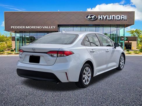 Used 2024 Toyota Corolla LE image 4