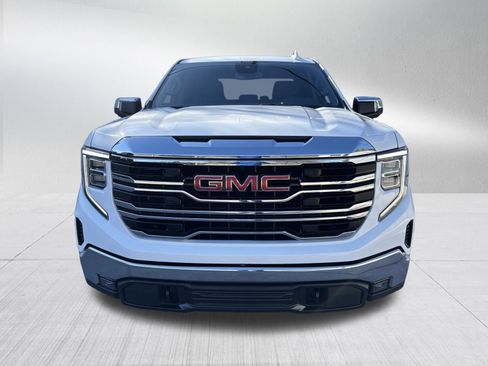 Used 2023 GMC Sierra 1500 SLT w/ SLT Premium Package image 2