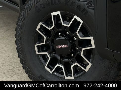 New 2026 GMC Sierra 2500 AT4X AWD/4WD image 9