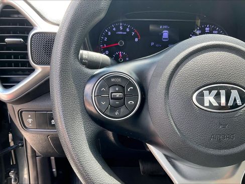 Used 2020 Kia Soul LX FWD image 21