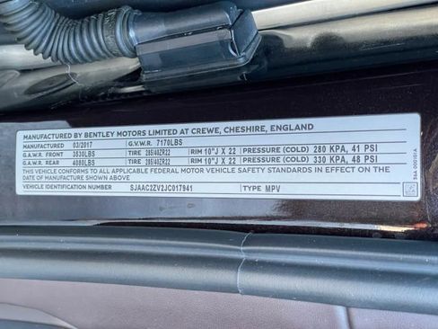 Used 2018 Bentley Bentayga Onyx Edition image 53