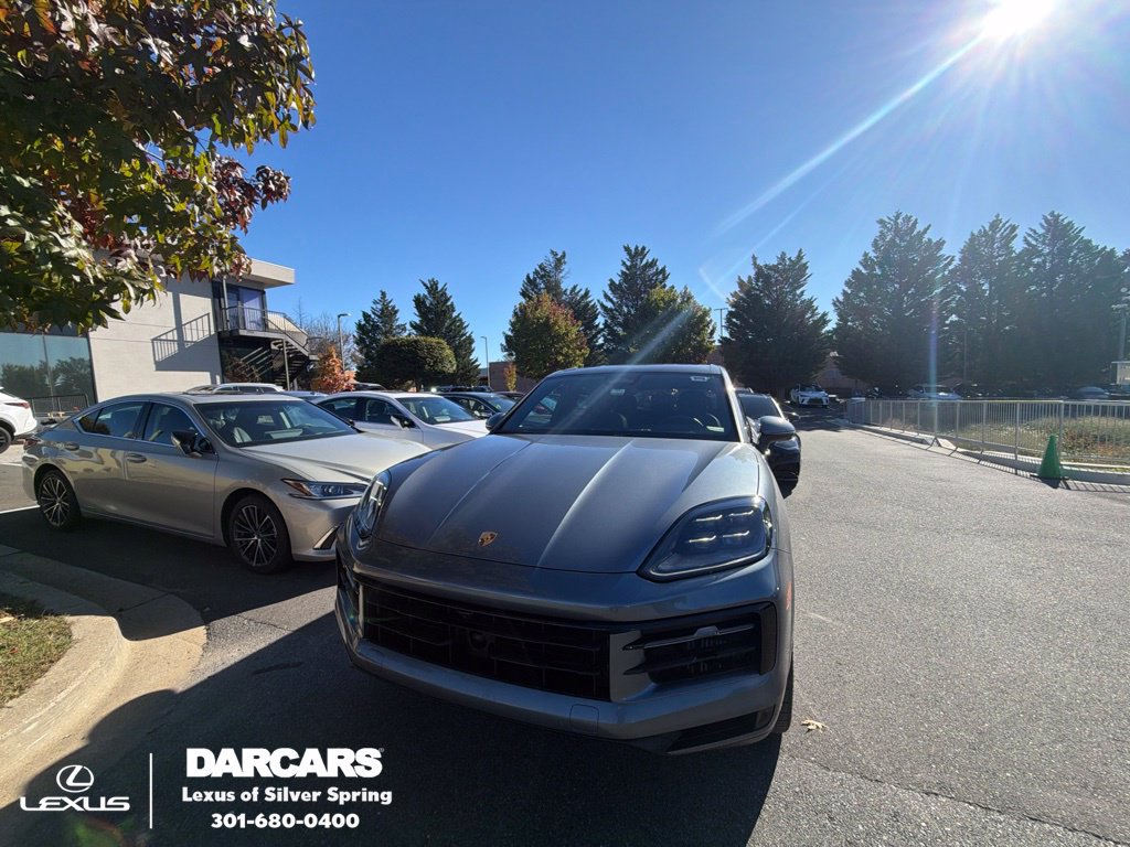 Used 2026 Porsche Cayenne S AWD/4WD image 1
