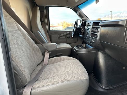 Used 2020 GMC Savana 3500 w/ Power Convenience Package image 21