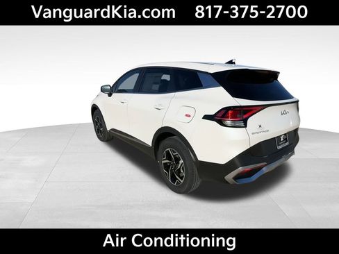 Certified 2025 Kia Sportage LX image 7