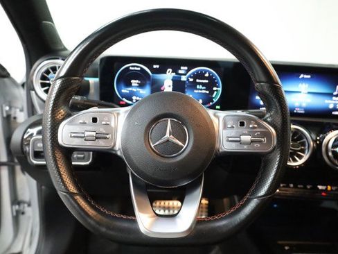 Used 2022 Mercedes-Benz A 220 w/ AMG Line image 9