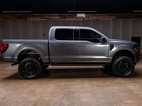 Used 2026 Ford F150 XLT w/ XLT Black Appearance Package AWD/4WD image 11
