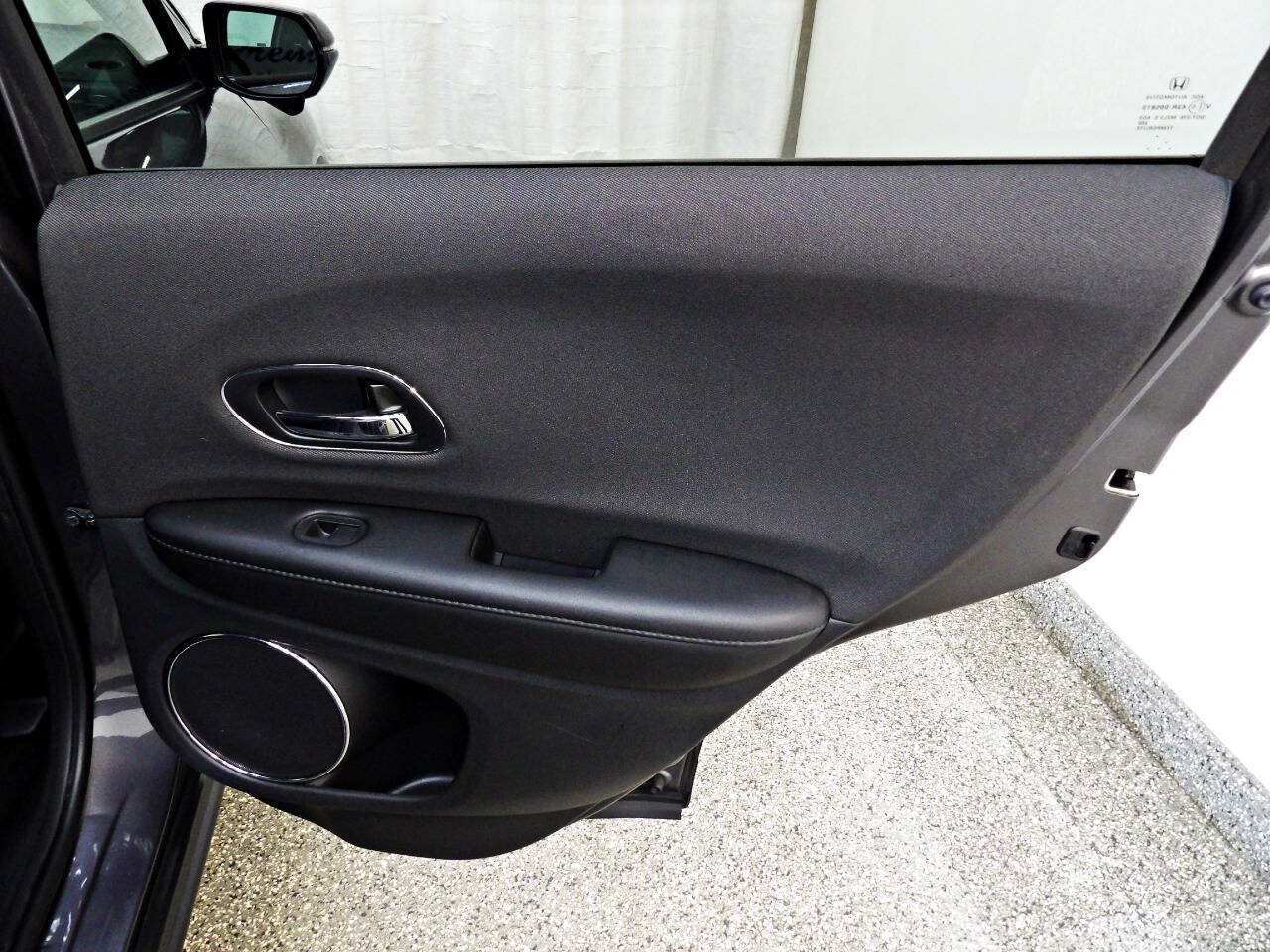 Used 2022 Honda HR-V EX image 12