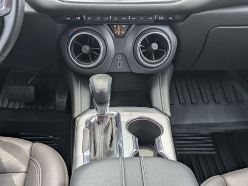 Used 2024 Chevrolet Blazer LT w/ Midnight/Sport Edition FWD image 20
