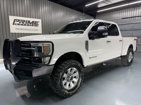 Used 2022 Ford F250 Platinum AWD/4WD image 1