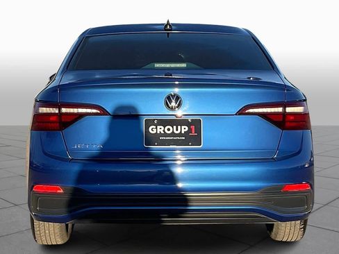 Used 2023 Volkswagen Jetta S image 4