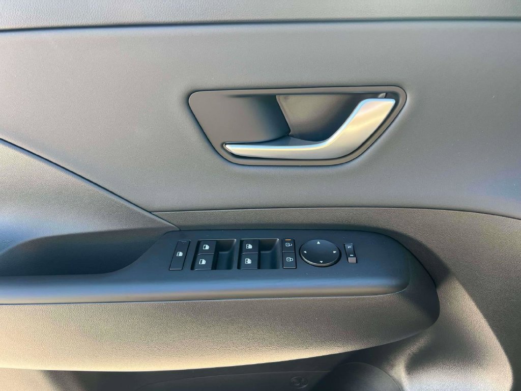 New 2027 Hyundai Kona Limited AWD/4WD image 11