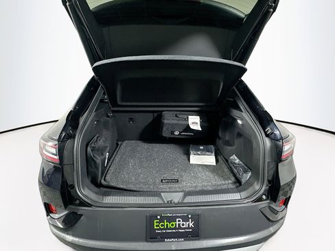 Used 2023 Volkswagen ID.4 Pro S Plus image 30