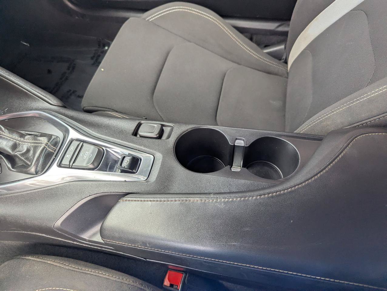 Used 2020 Chevrolet Camaro LT RWD image 21