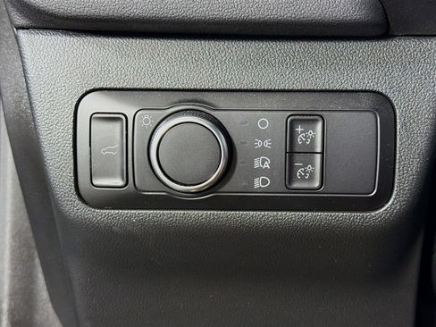 Used 2023 Ford Escape ST-Line AWD/4WD image 11