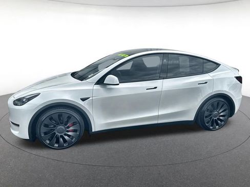 Used 2025 Tesla Model Y Performance AWD/4WD image 1