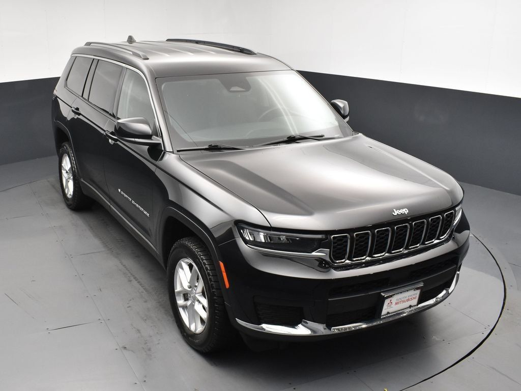 Used 2022 Jeep Grand Cherokee L Laredo w/ Luxury Tech Group I AWD/4WD image 22
