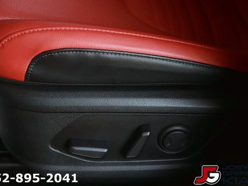 Certified 2023 Kia Sportage SX FWD image 18