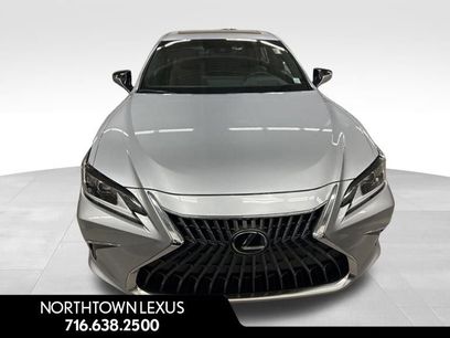 New 2025 Lexus ES 350 w/ Premium Package