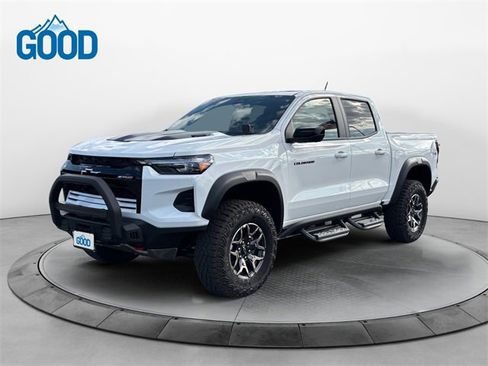 New 2025 Chevrolet Colorado ZR2 w/ Off-Road Front Bumper Package image 1