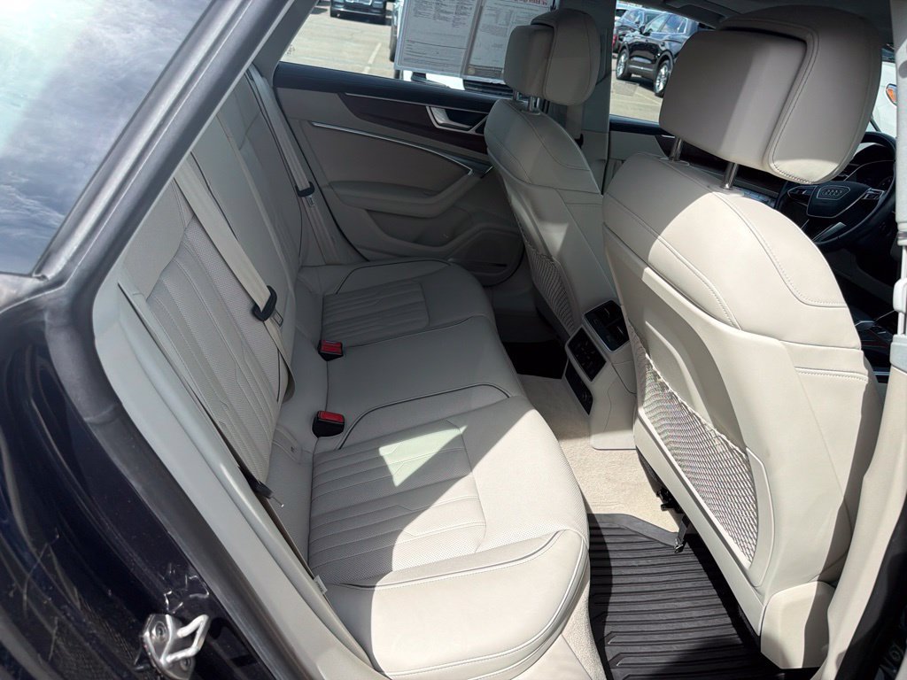 Used 2023 Audi A7 Prestige w/ Luxury Package AWD/4WD image 18