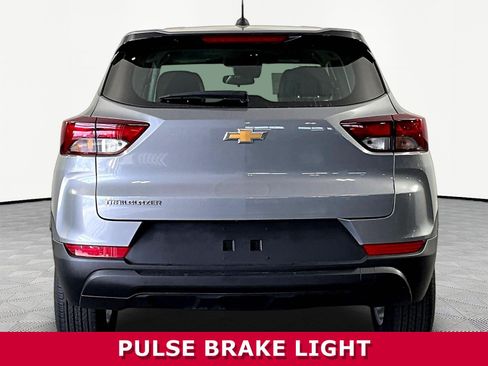 Used 2024 Chevrolet TrailBlazer LS FWD image 5