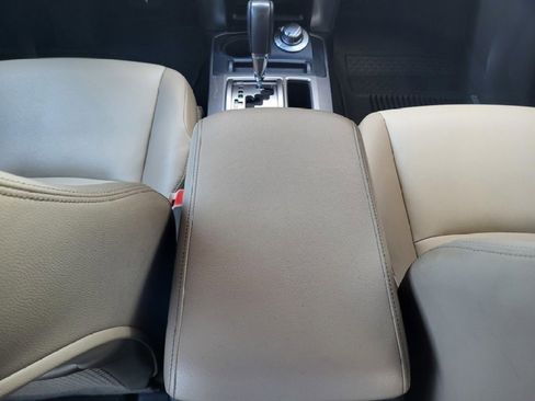 Used 2017 Toyota 4Runner Limited image 38