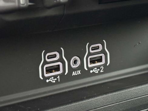 New 2026 RAM 1500 Big Horn AWD/4WD image 6