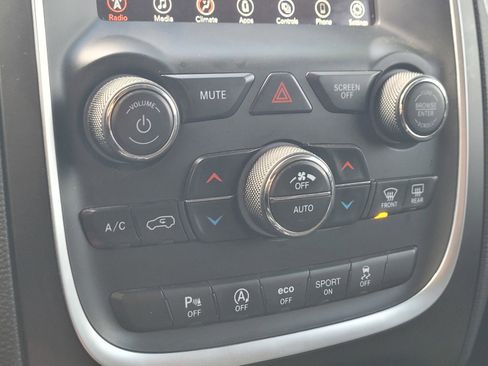 Used 2020 Dodge Durango SXT image 21