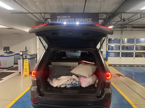 Used 2014 Jeep Grand Cherokee Laredo w/ Quick Order Package 23E image 10