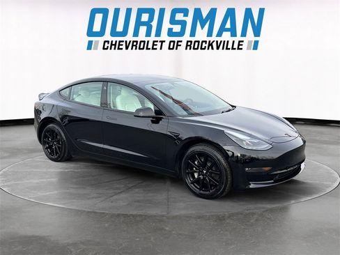 Used 2022 Tesla Model 3 Long Range image 1