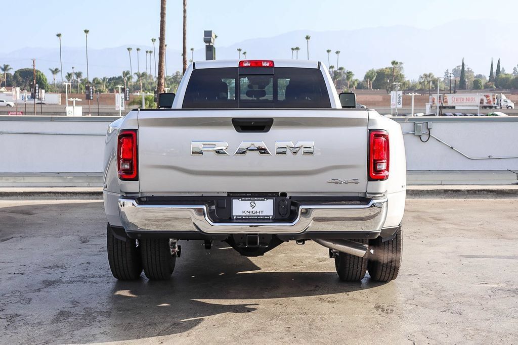 New 2026 RAM 3500 Tradesman AWD/4WD image 8
