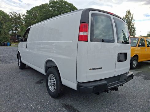 New 2025 Chevrolet Express 3500 w/ Driver Convenience Package image 3