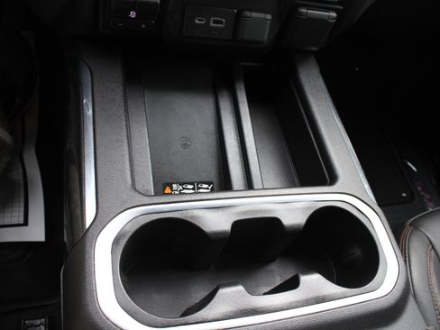 Used 2022 GMC Sierra 1500 AT4 w/ AT4 Premium Package image 38