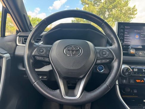 Used 2019 Toyota RAV4 XSE AWD/4WD image 22
